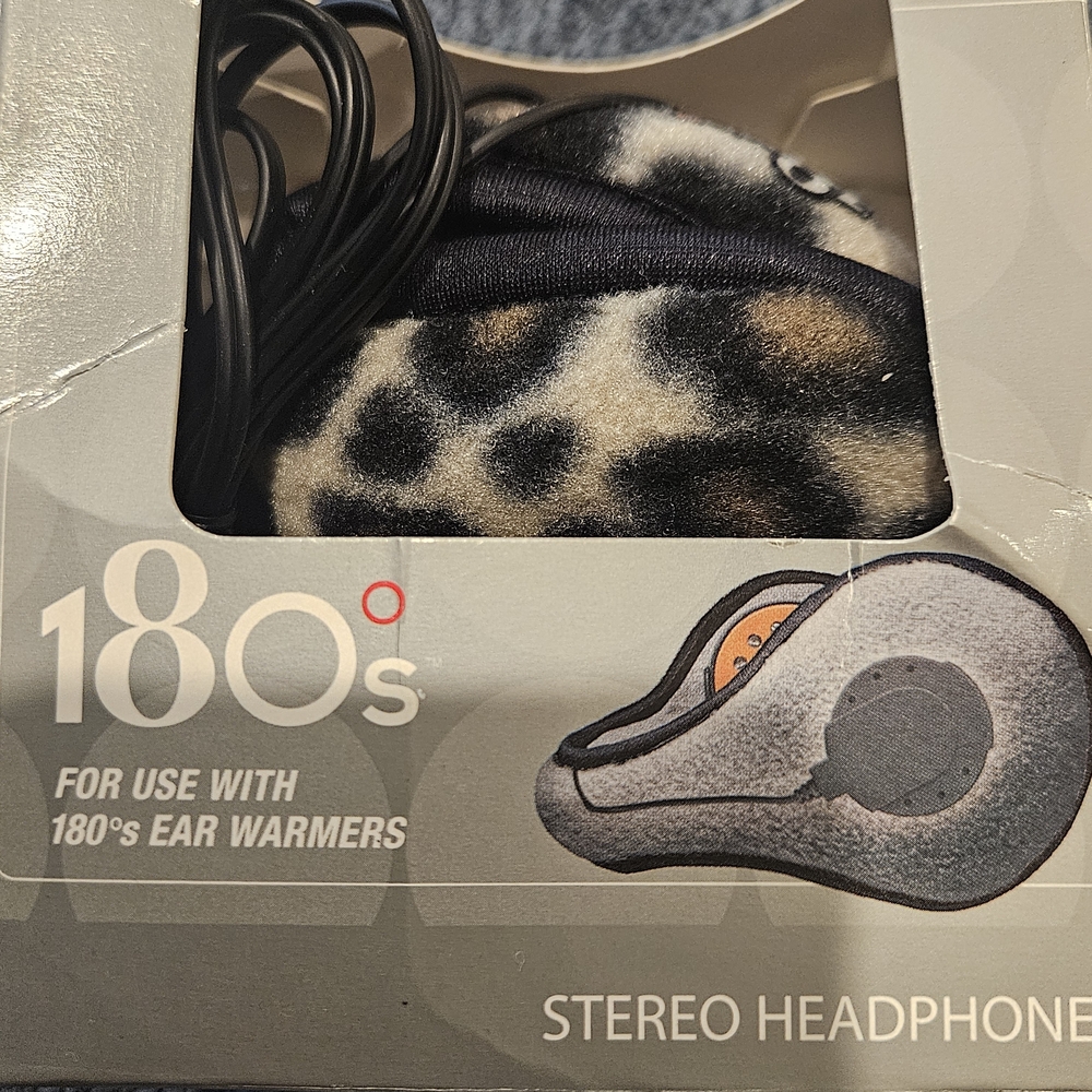 Over-Ear Stereo Headphones - Leopard Print